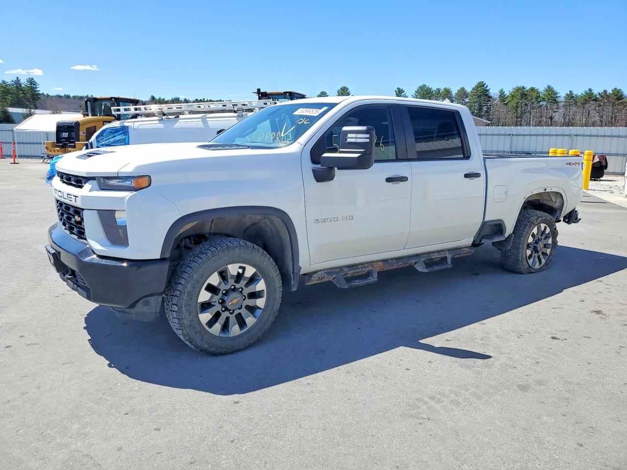 Salvage Chevrolet Silverado Image