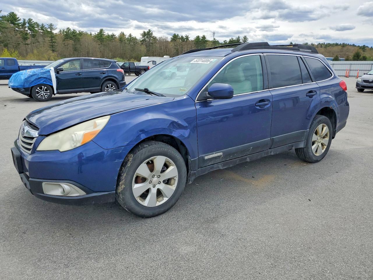 Salvage Subaru Outback Image