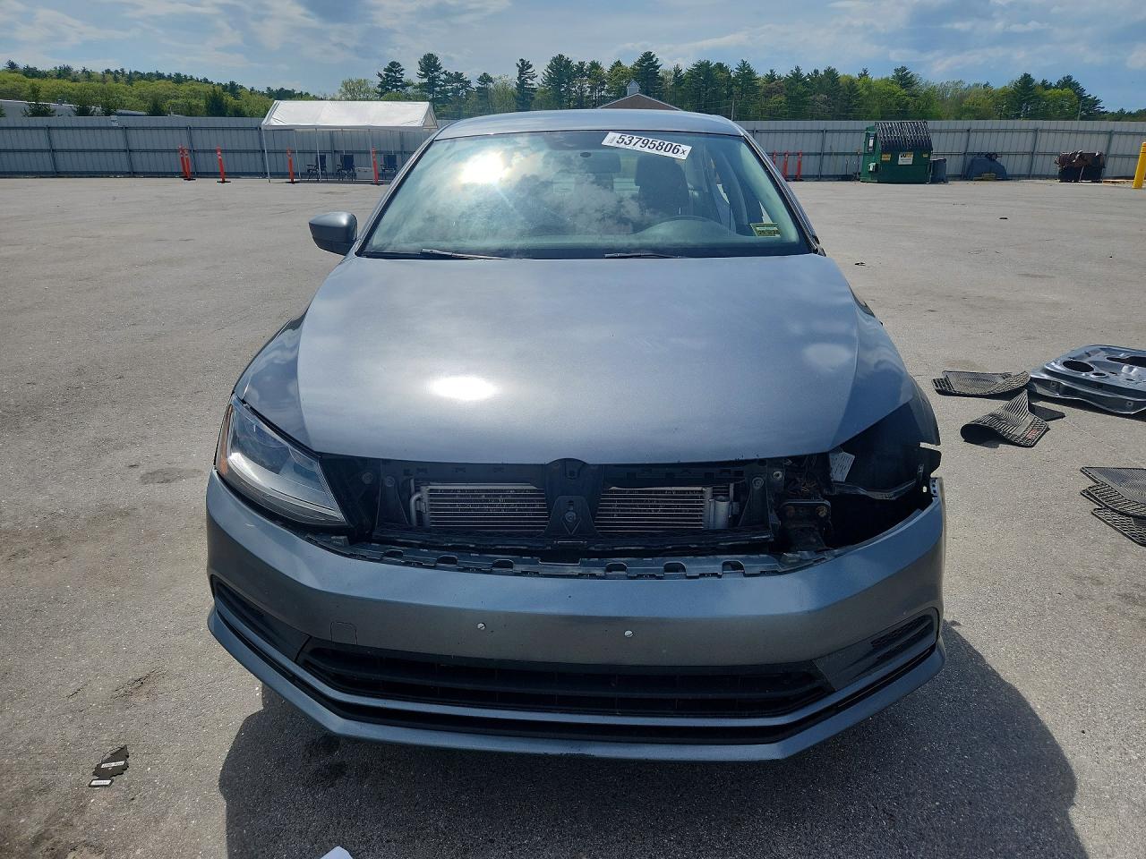 Volkswagen Jetta S