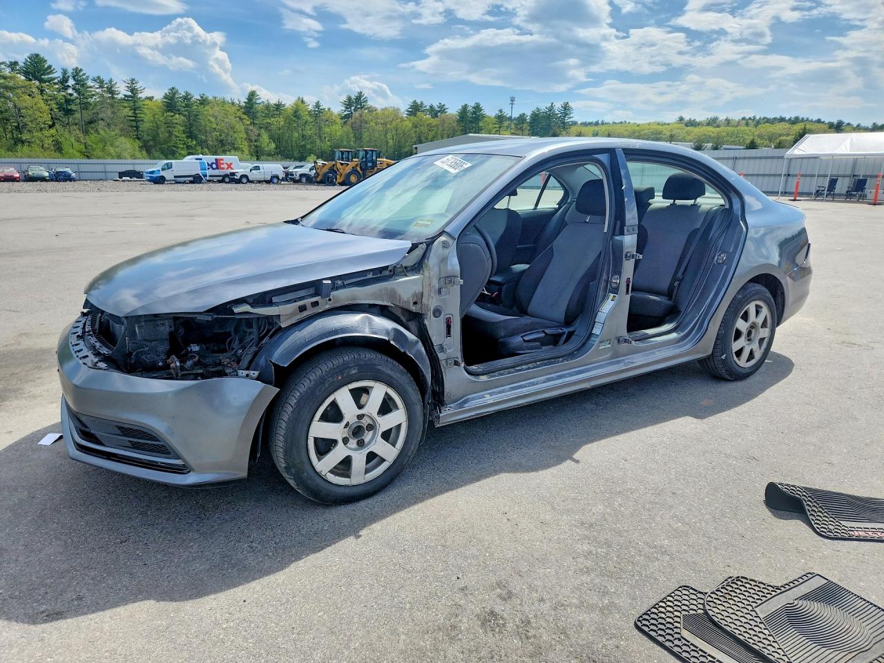 Salvage Volkswagen Jetta Image