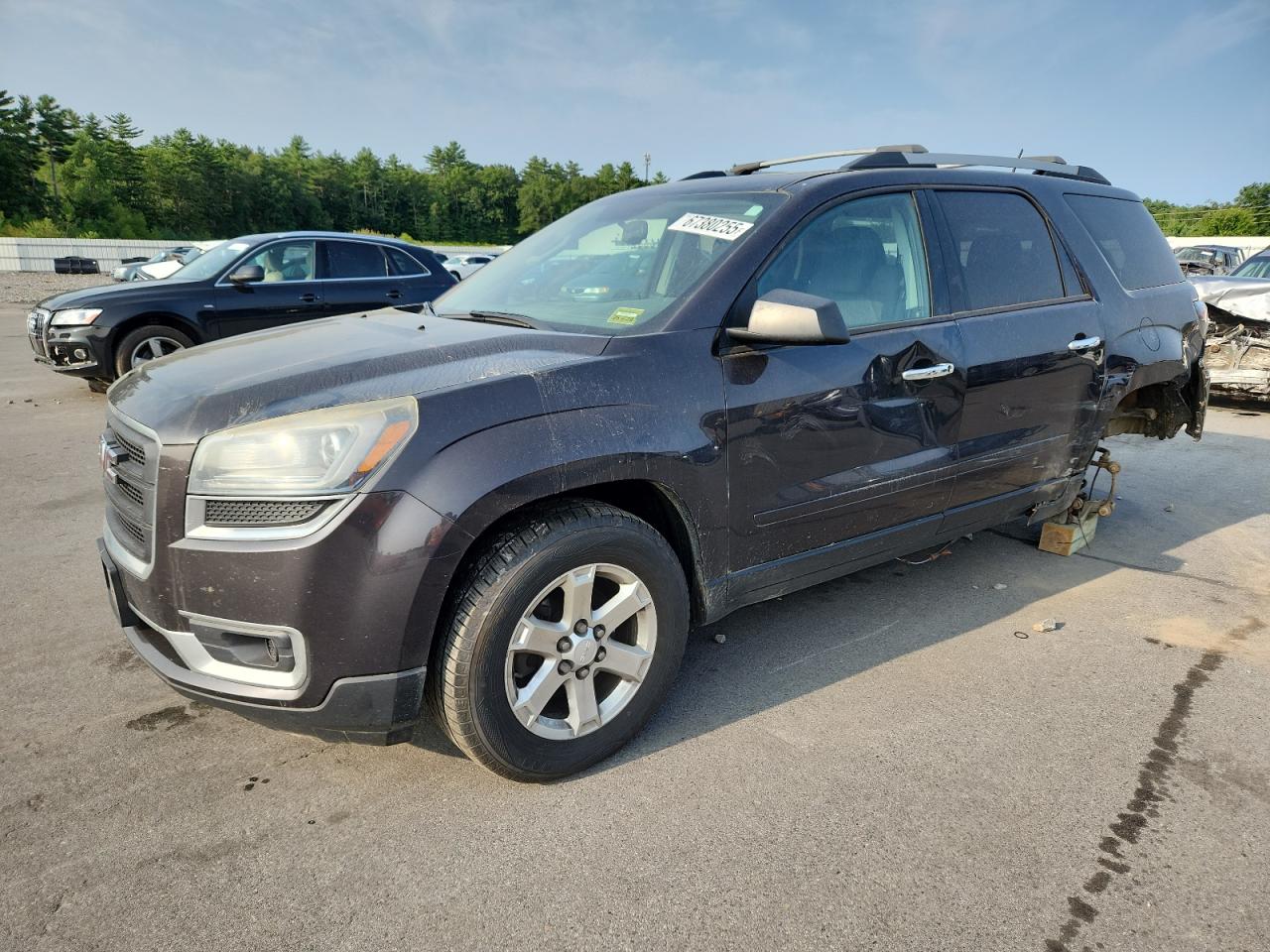 Salvage GMC Acadia Image