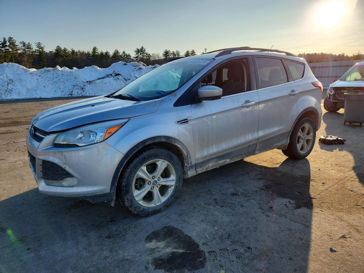 Salvage Ford Escape Image