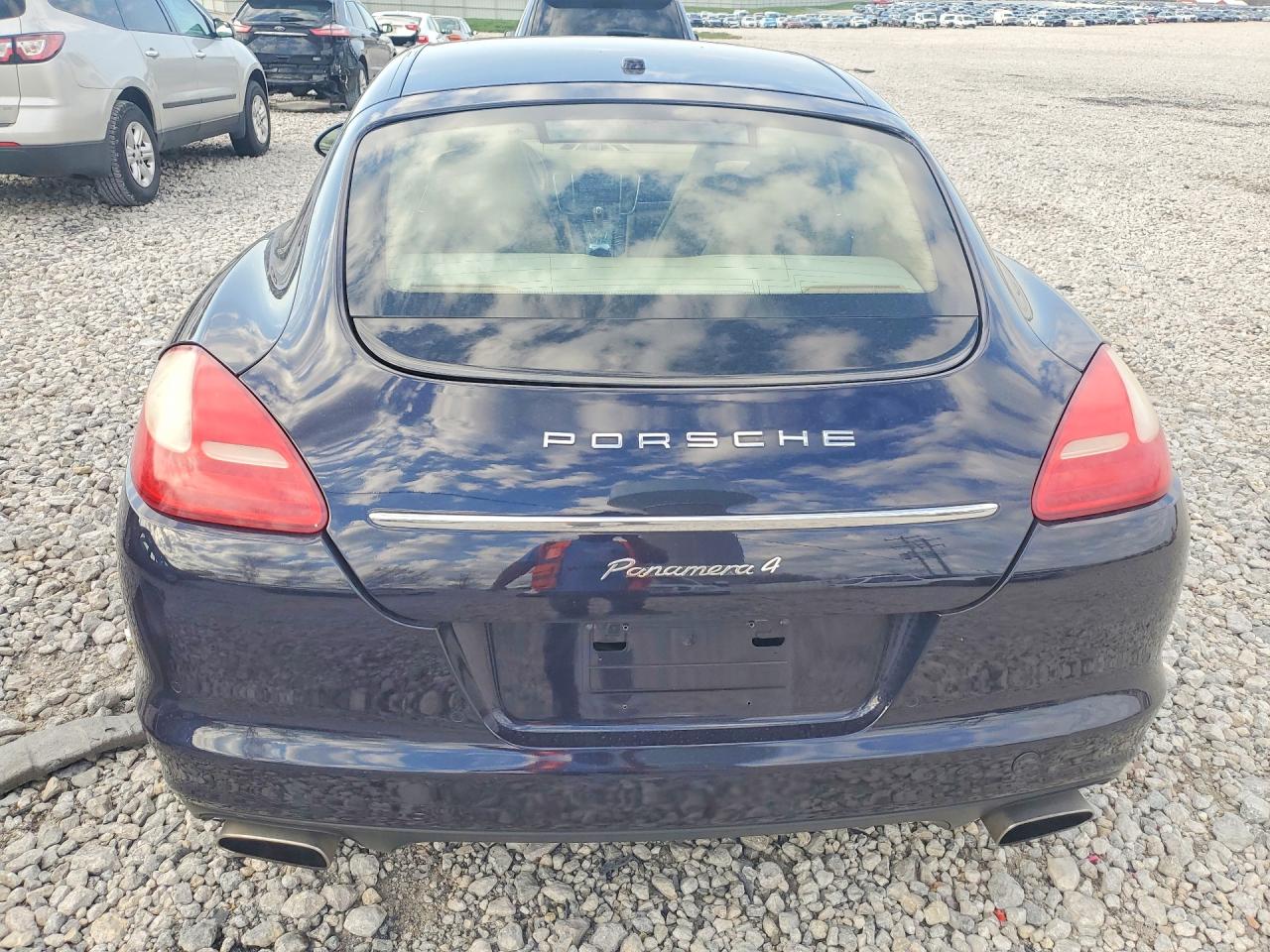 Porsche Panamera 2