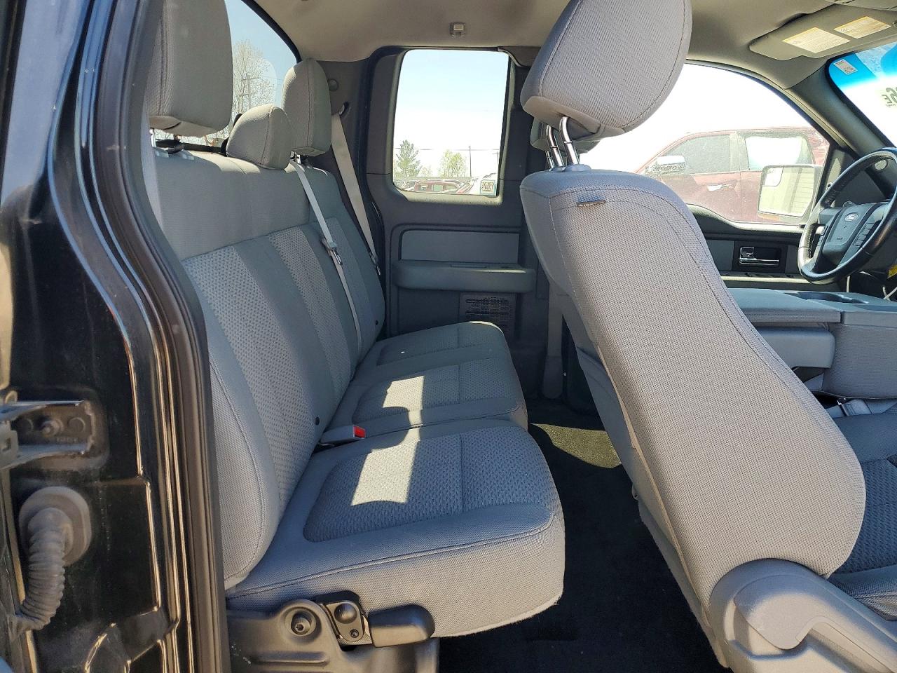 Ford F-150 Super Cab