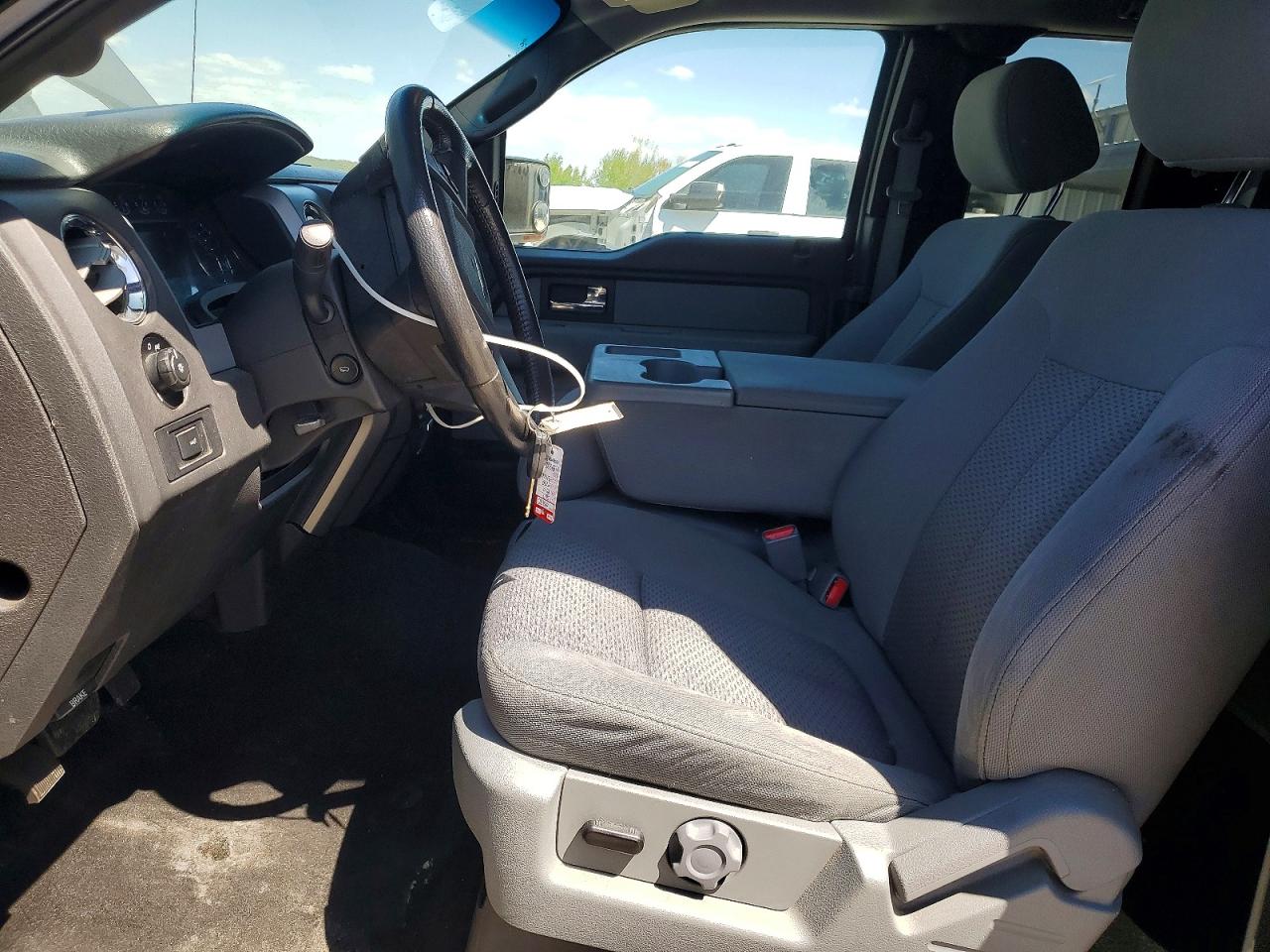 Ford F-150 Super Cab