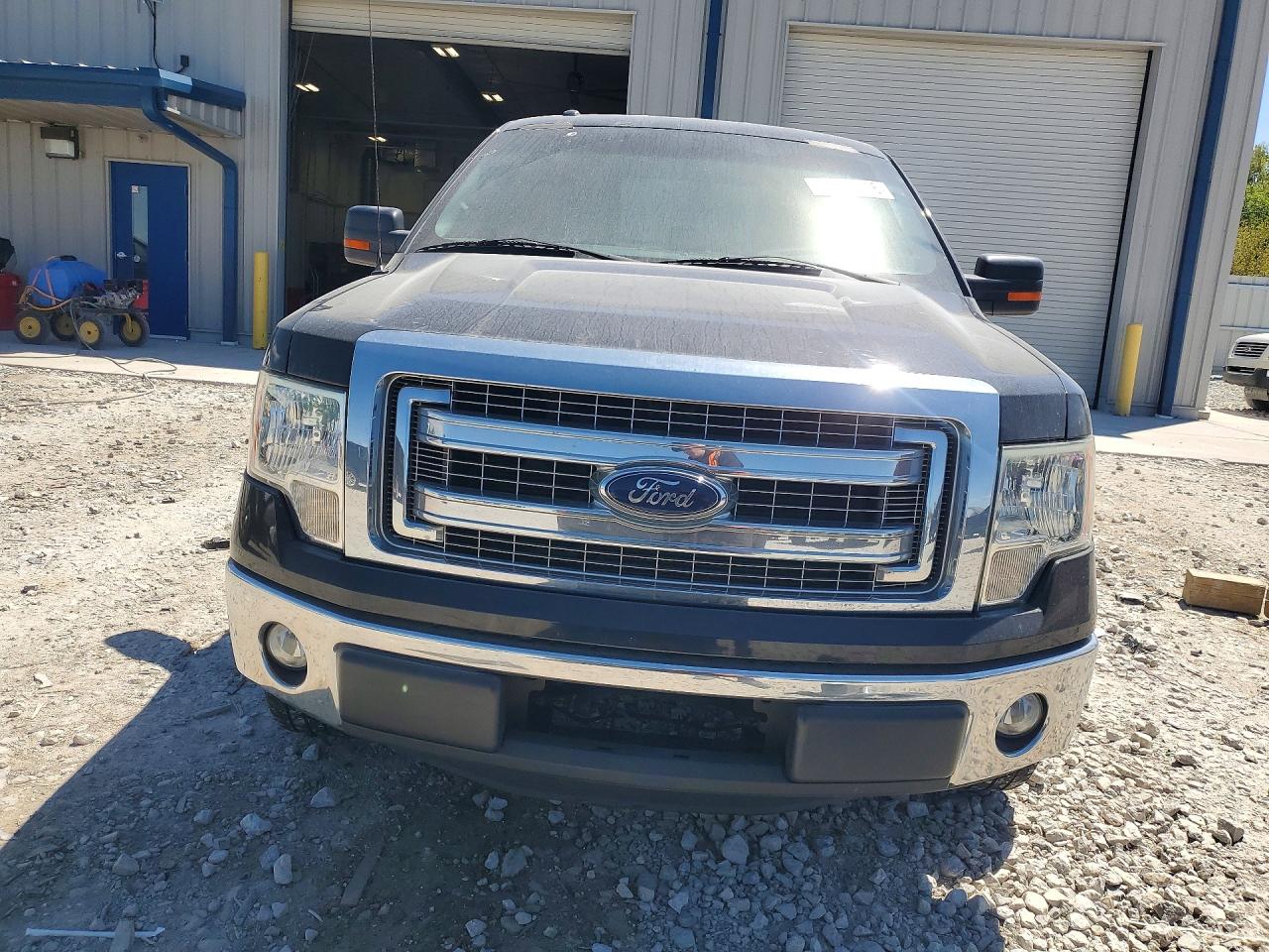 Ford F-150 Super Cab