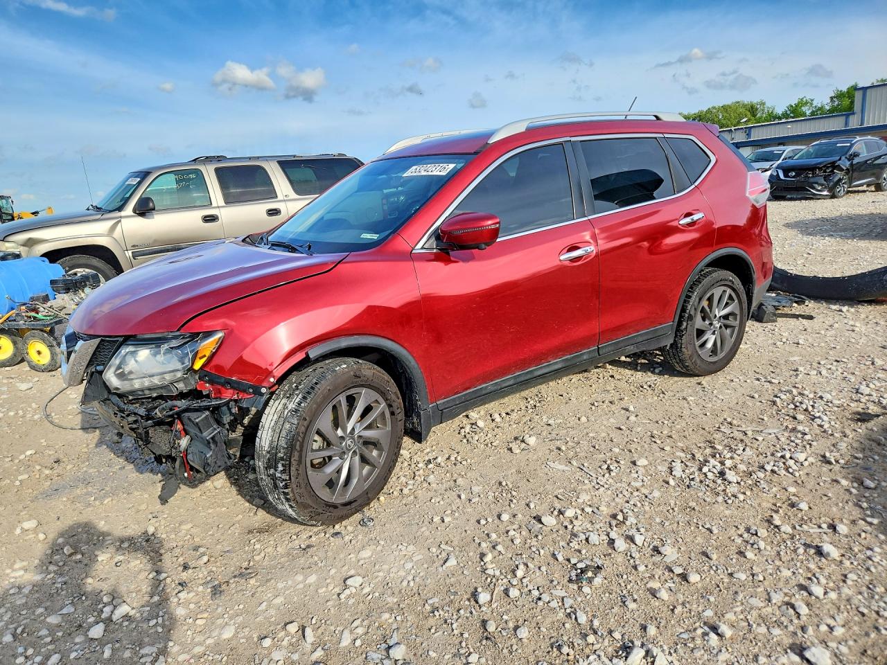 Salvage Nissan Rogue Image