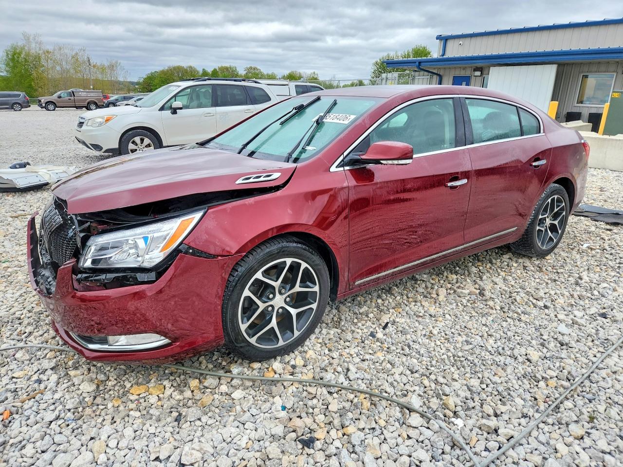Salvage Buick LaCrosse Image