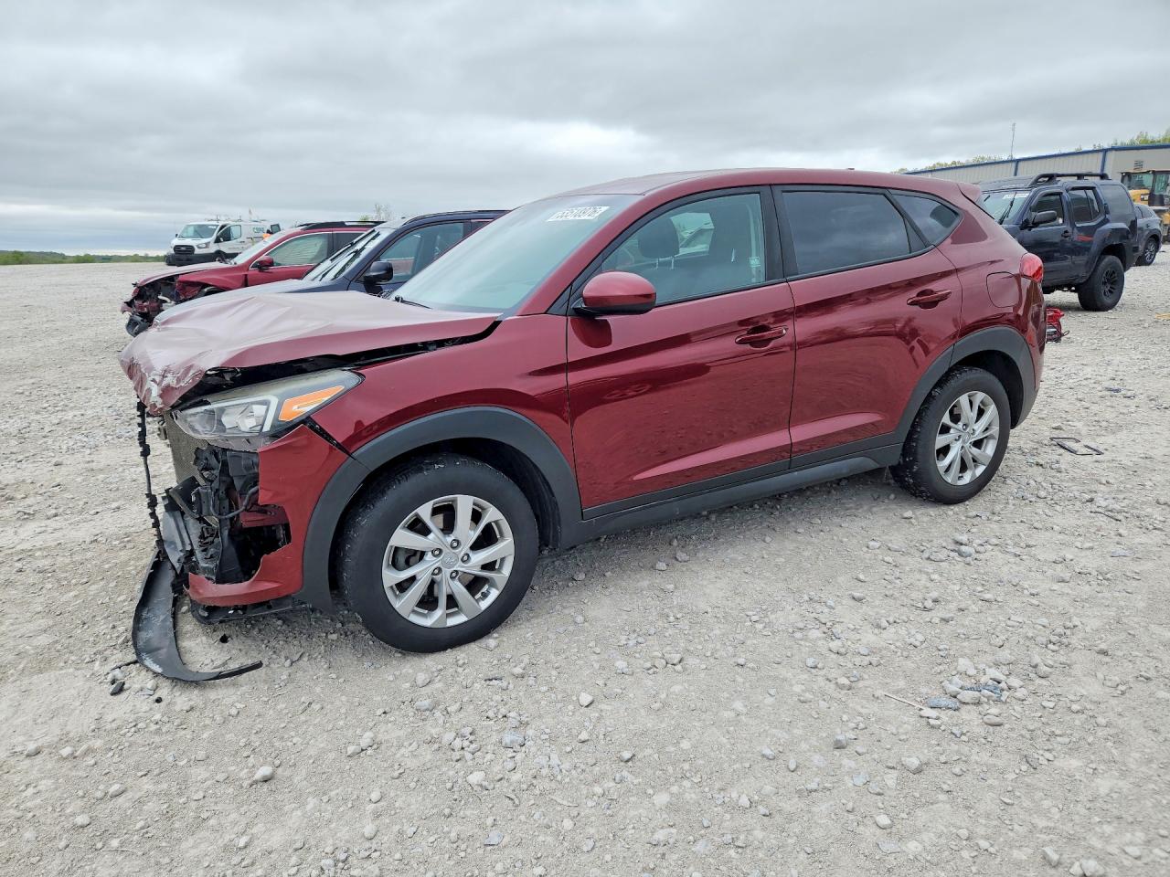 Salvage Hyundai TUCSON Image