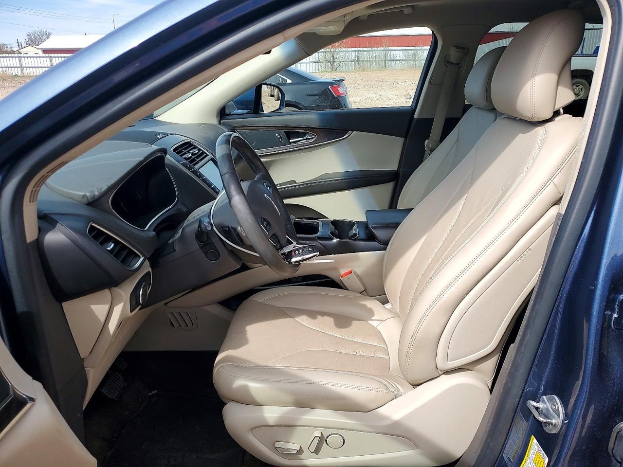 Lincoln MKX Reserve