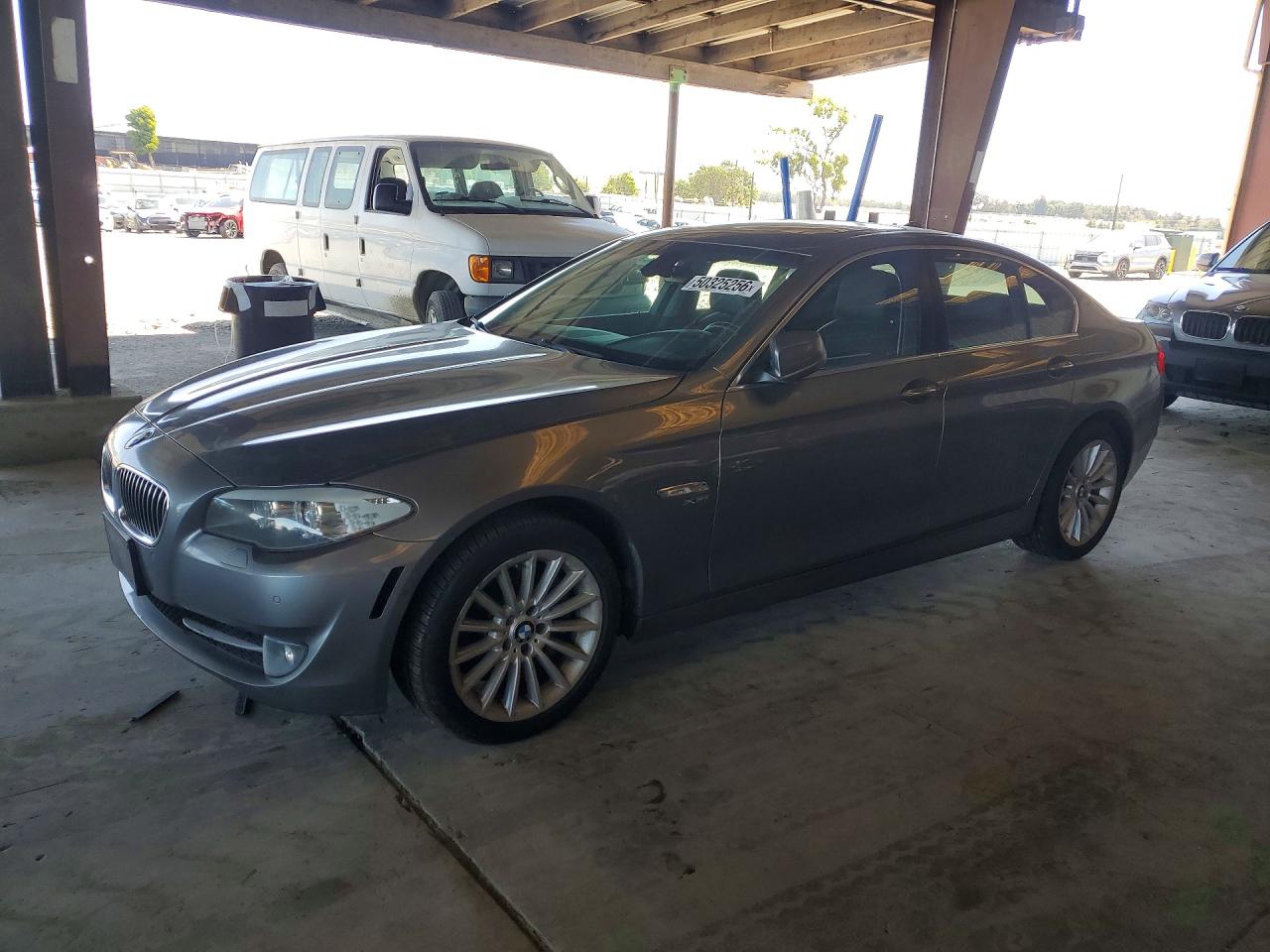 Salvage BMW 5 Series Image