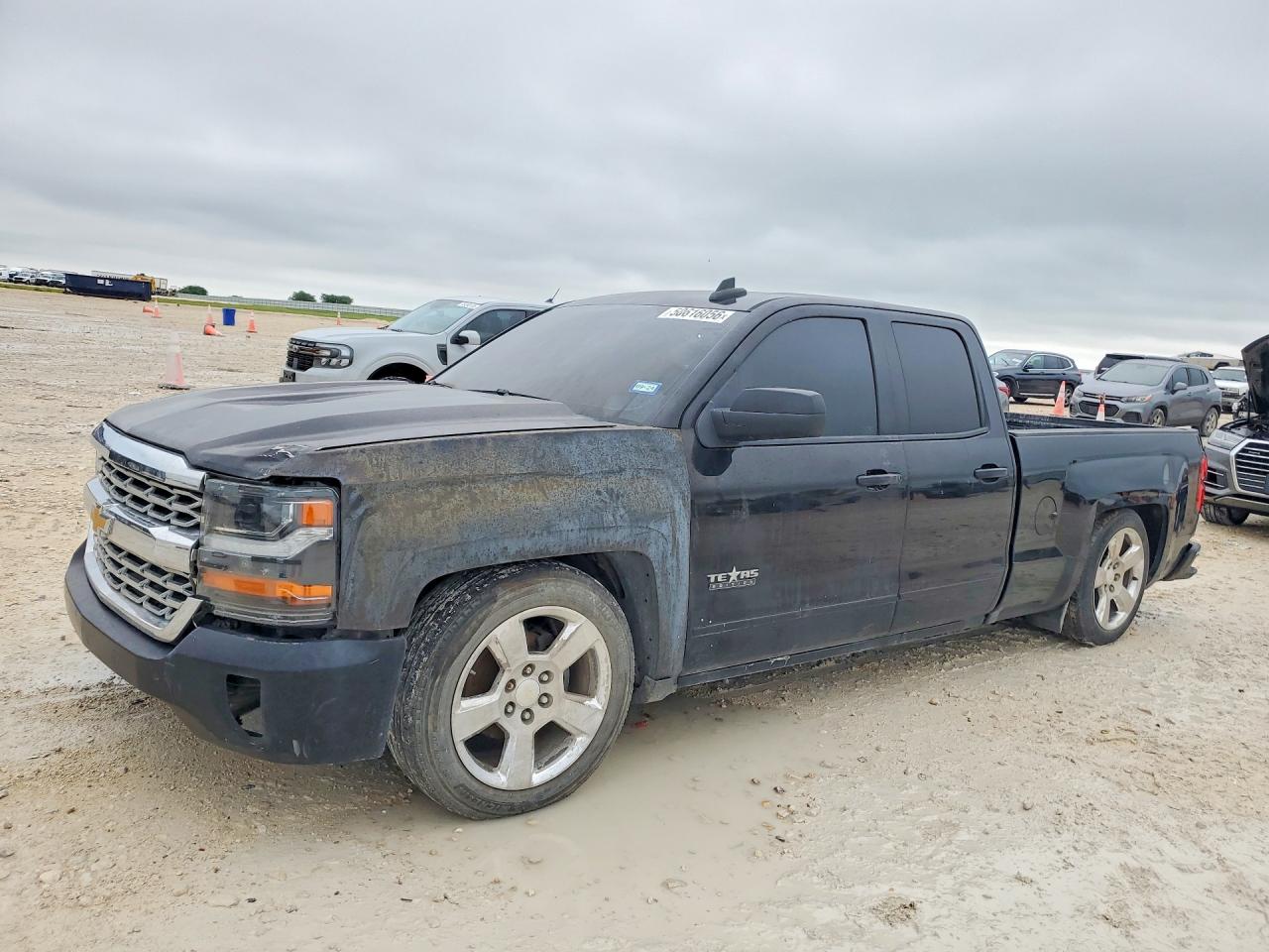Salvage Chevrolet Silverado Image