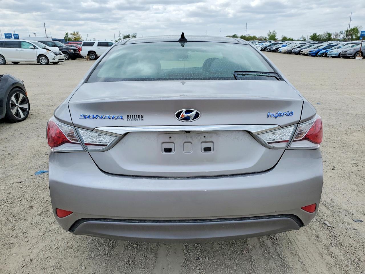 Hyundai SONATA Hybrid