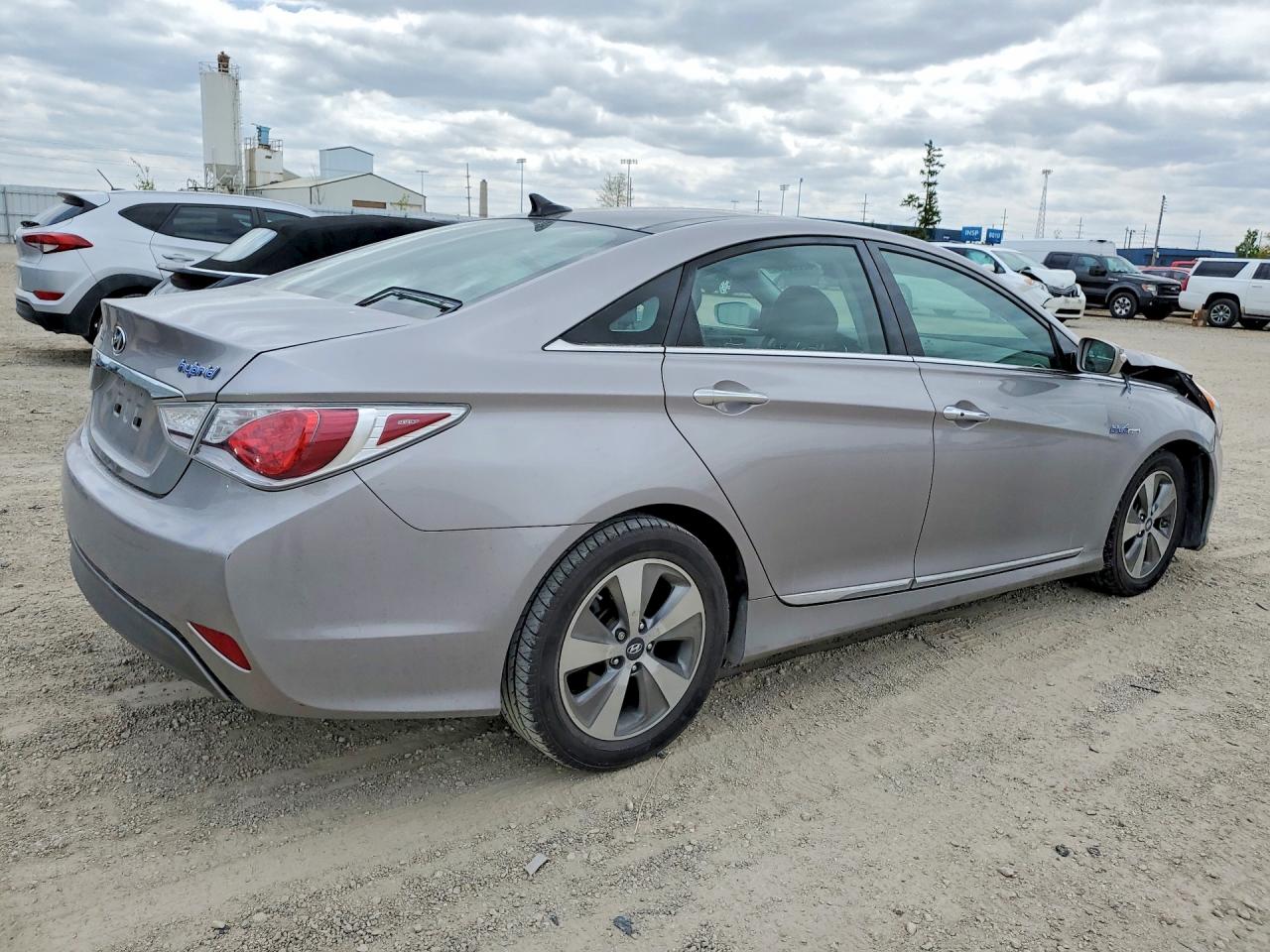 Hyundai SONATA Hybrid