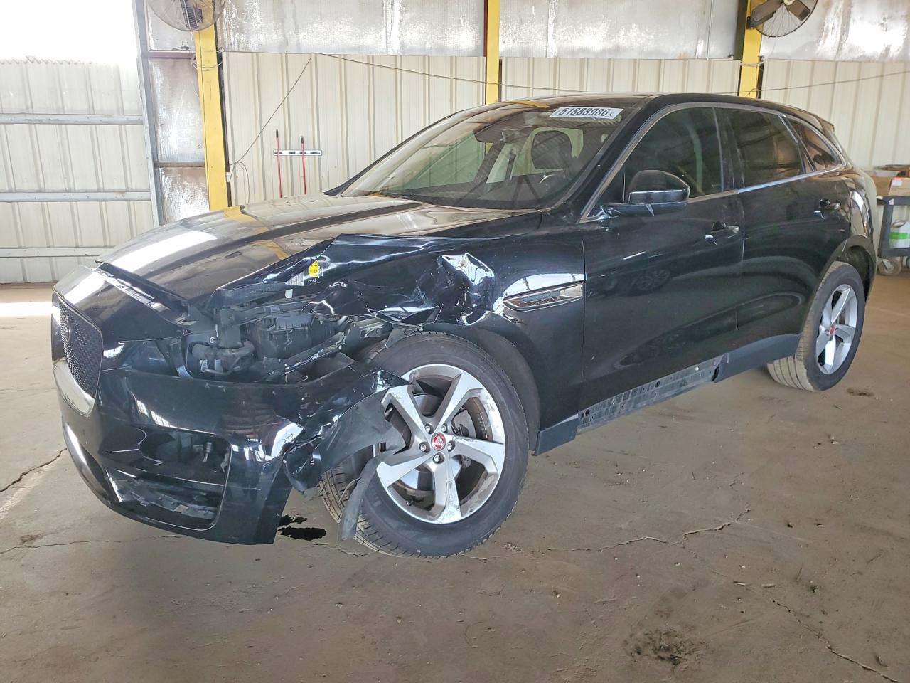 Salvage Jaguar F-PACE Image