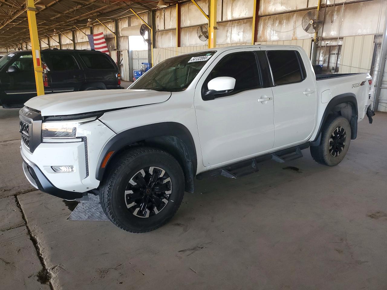 Salvage Nissan Frontier Image
