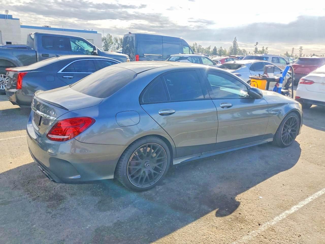 Mercedes-Benz C-Class 63 Amg-s