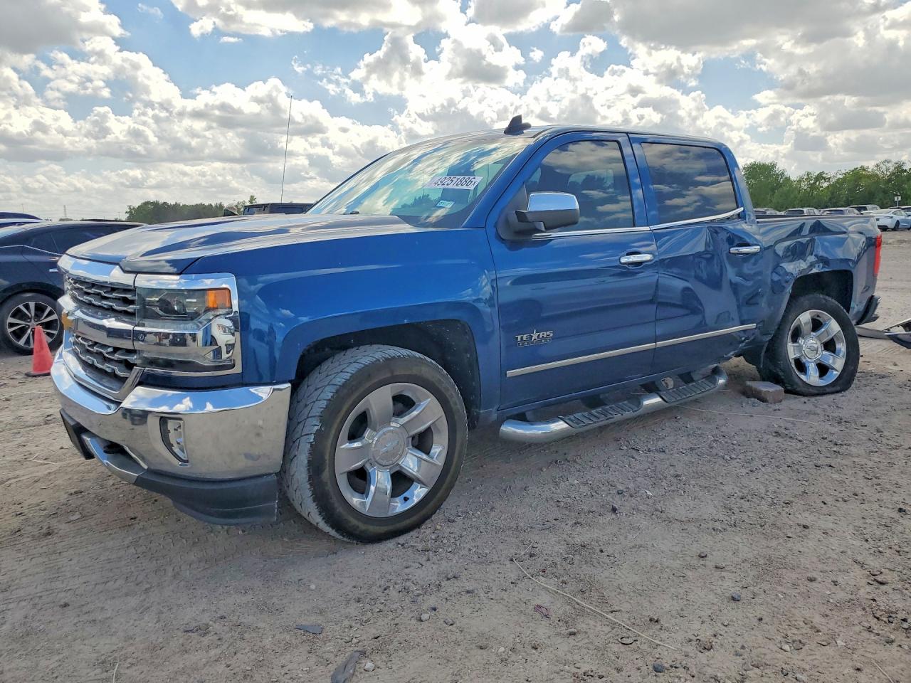 Salvage Chevrolet Silverado Image
