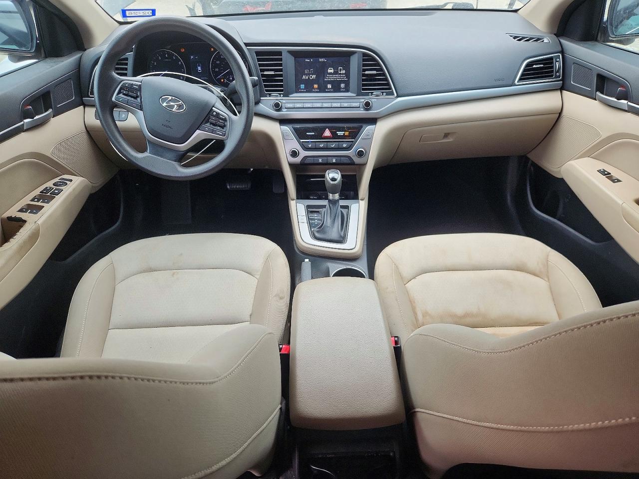Hyundai ELANTRA Sel