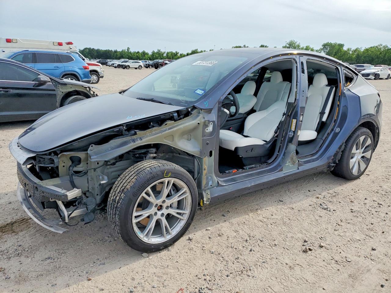 Salvage Tesla Model Y Image