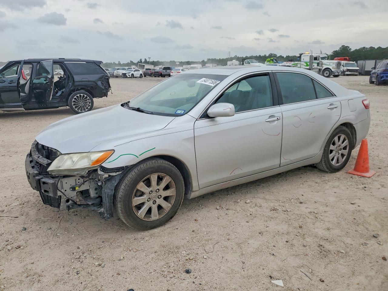 Salvage Toyota Camry Image