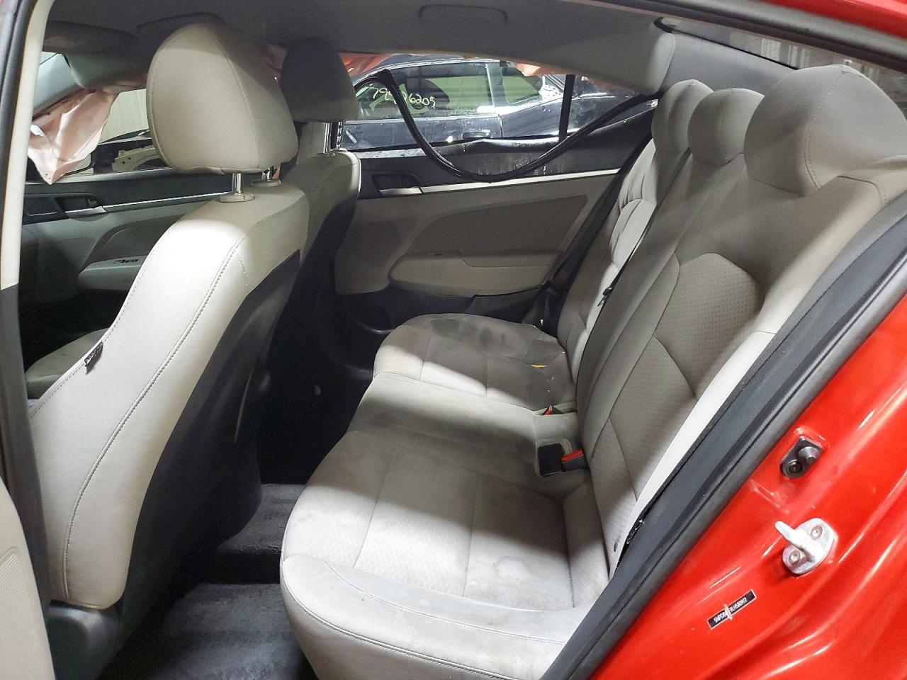 Hyundai ELANTRA Sel