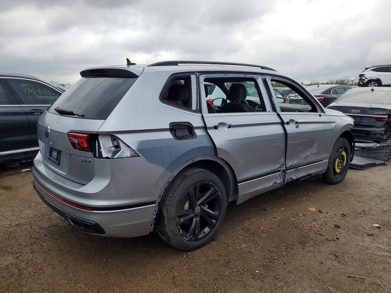 Volkswagen Tiguan Se R-line Black