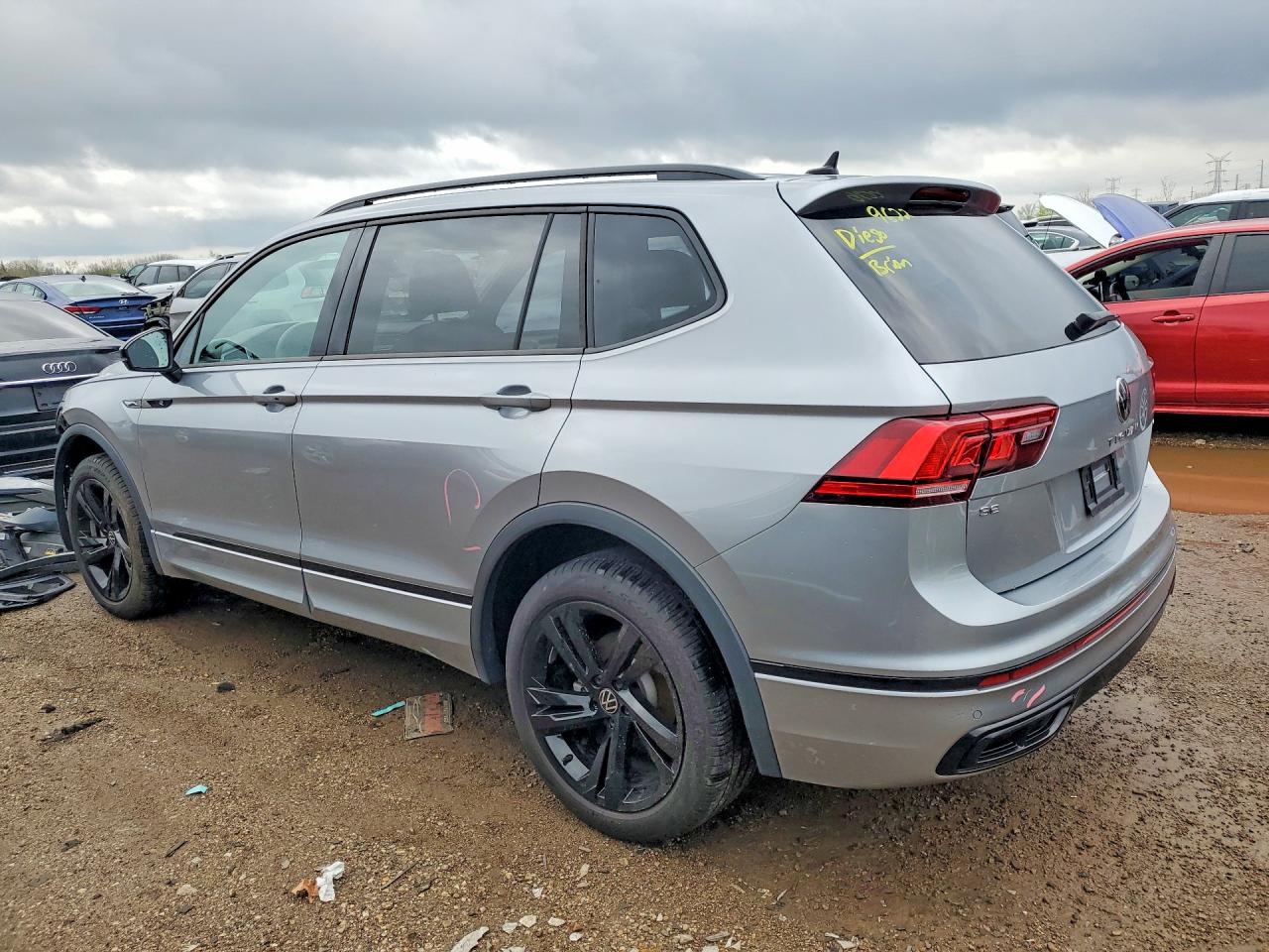 Volkswagen Tiguan Se R-line Black