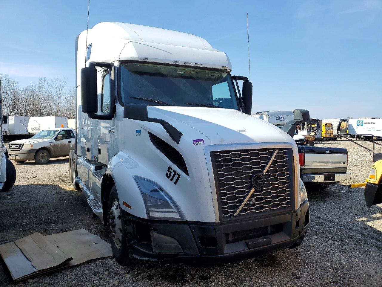 Salvage Volvo Vn Image