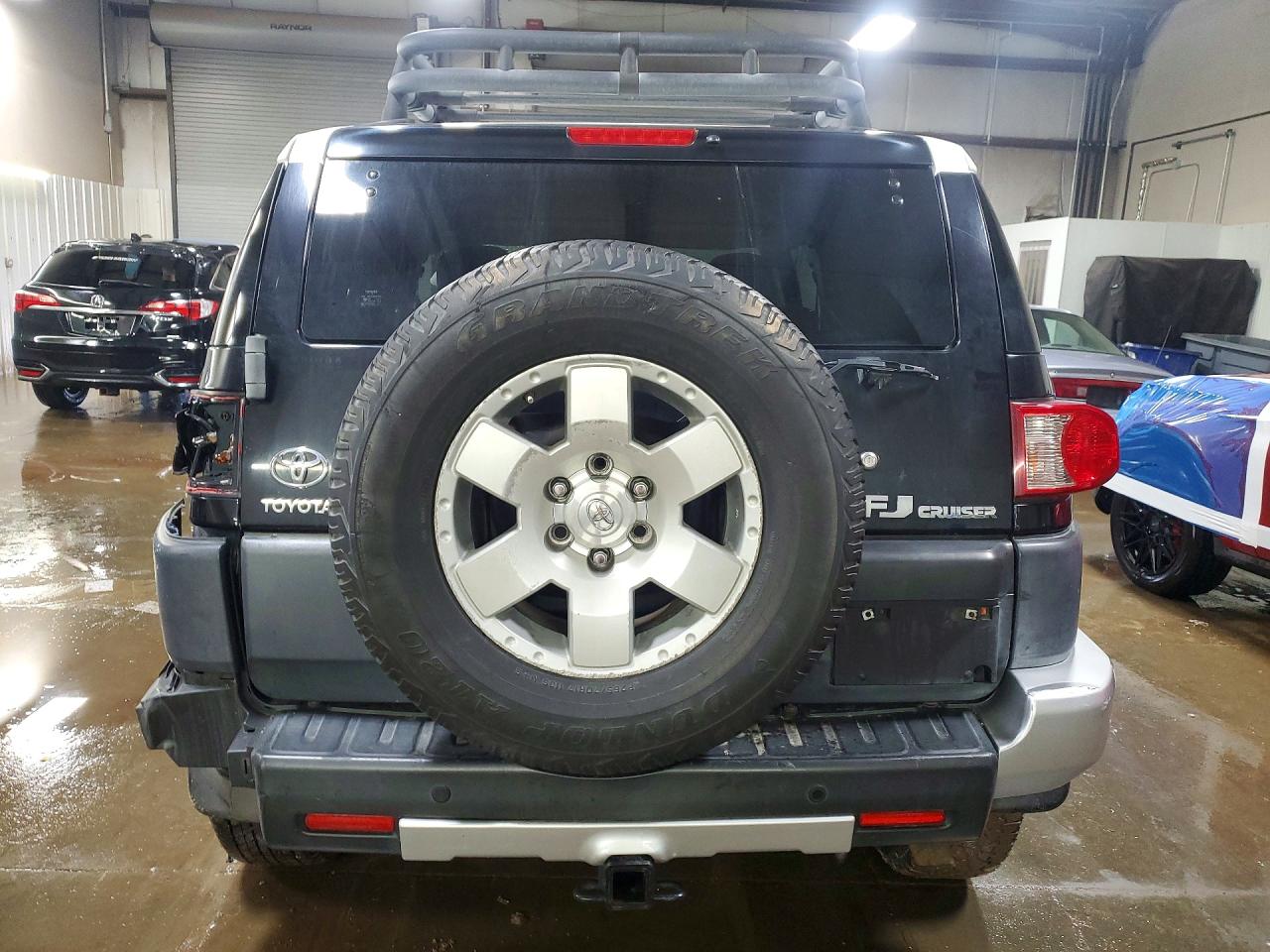 Toyota FJ Cruiser Base