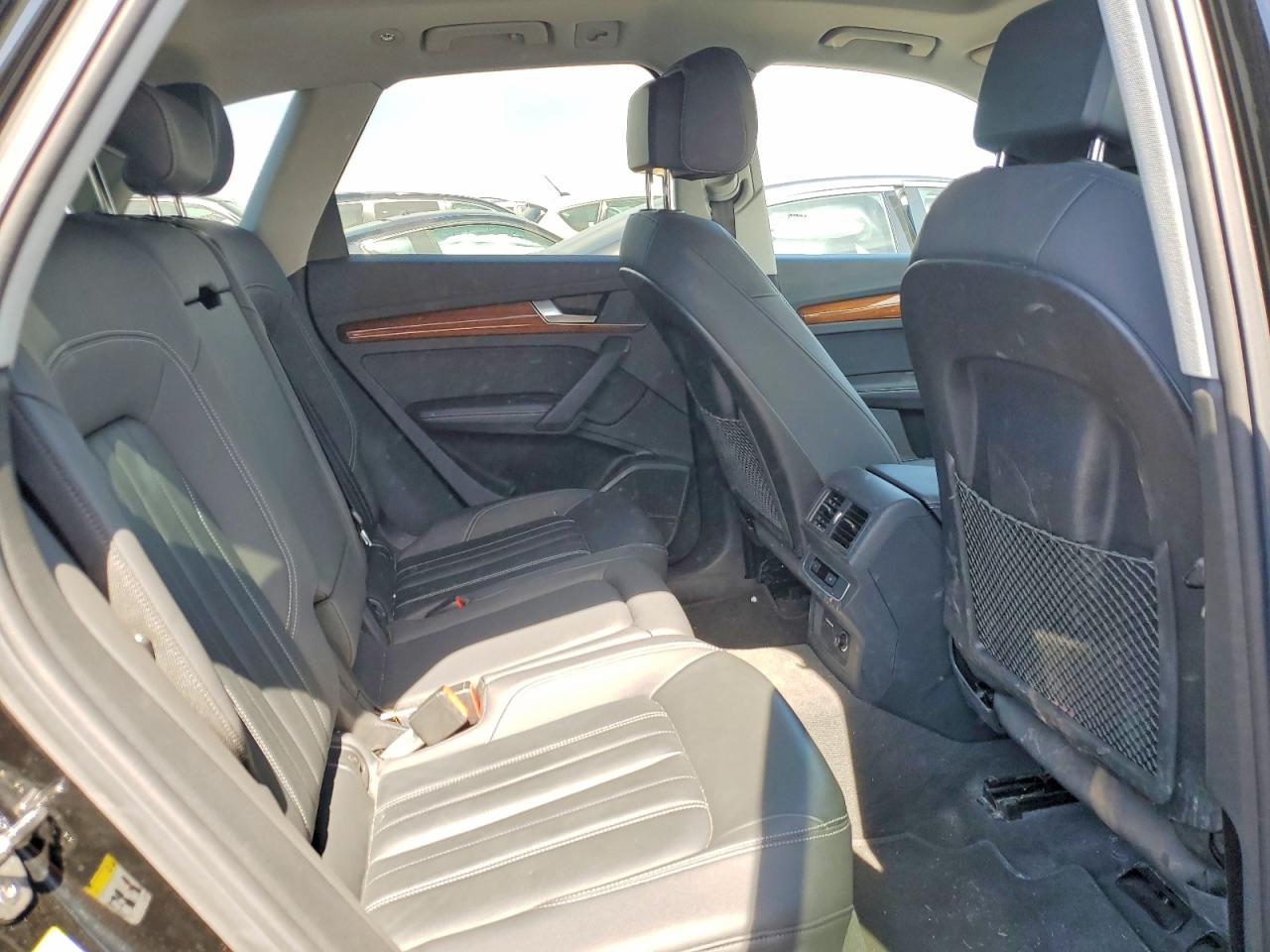 Audi Q5 Premium Plus 45