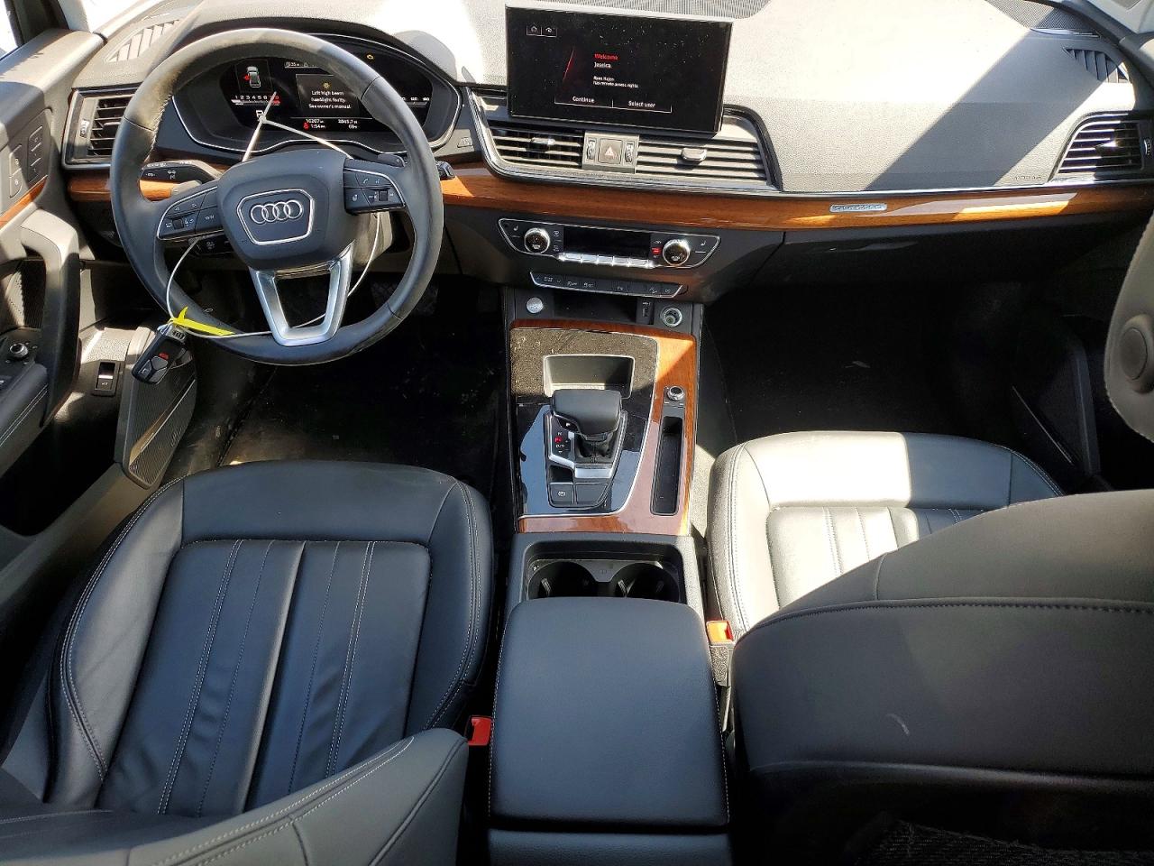Audi Q5 Premium Plus 45