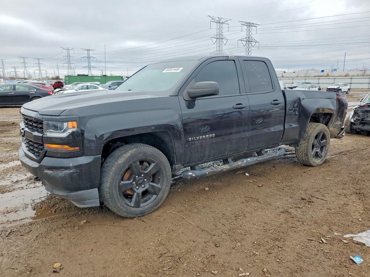 Salvage Chevrolet Silverado Image