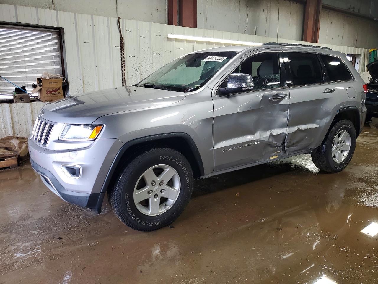 Salvage Jeep Grand Cherokee Image