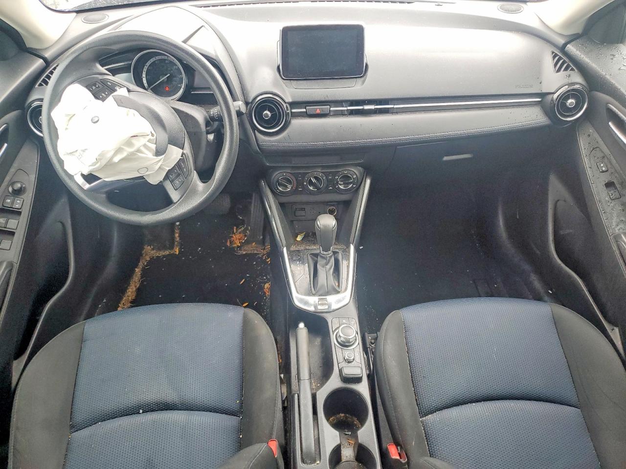 Toyota Yaris Base