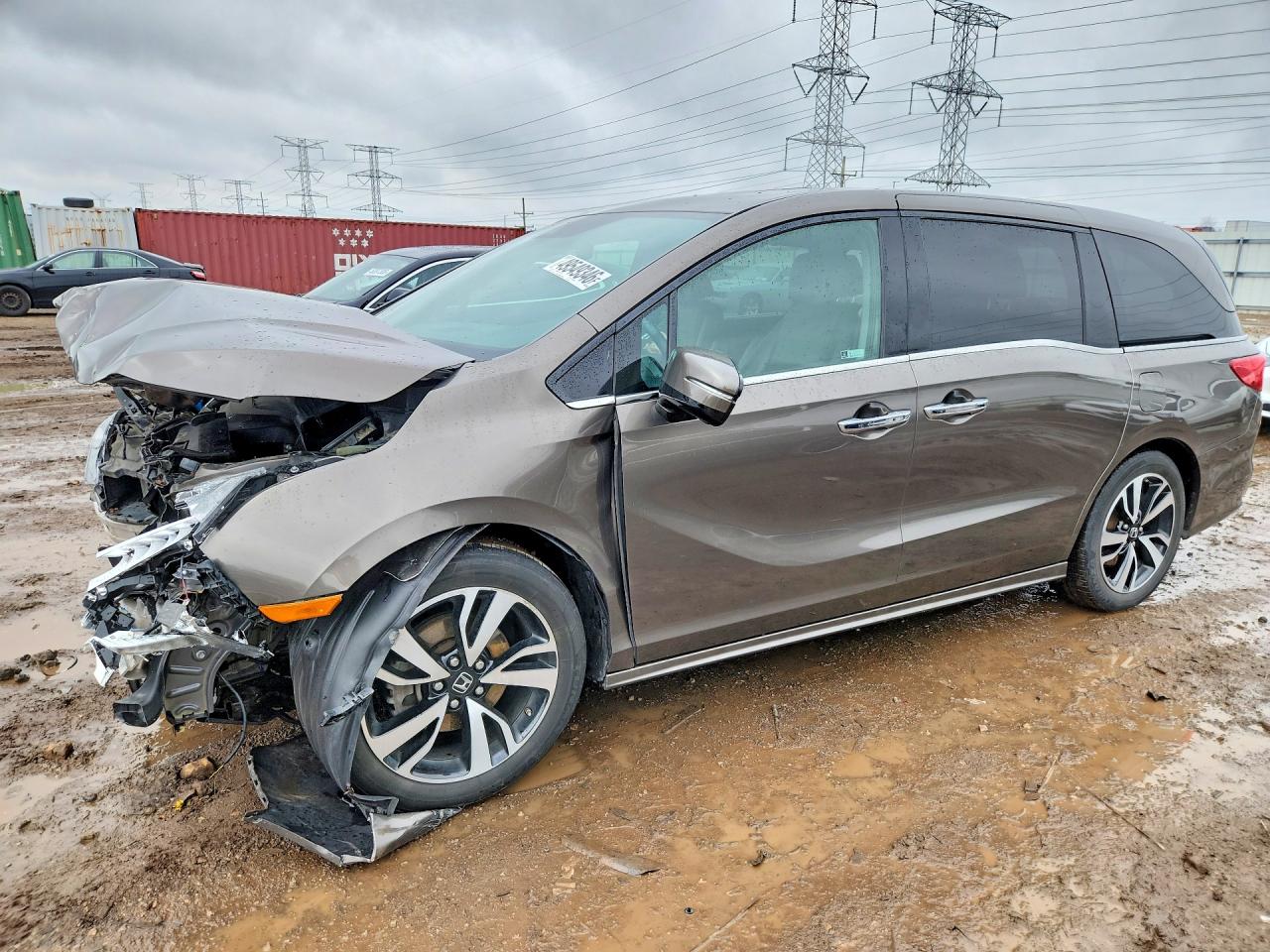 Salvage Honda Odyssey Image