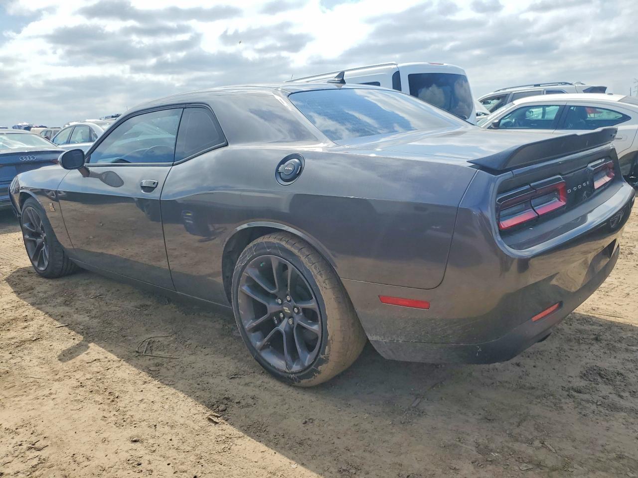 Dodge Challenger R/t Scat Pack