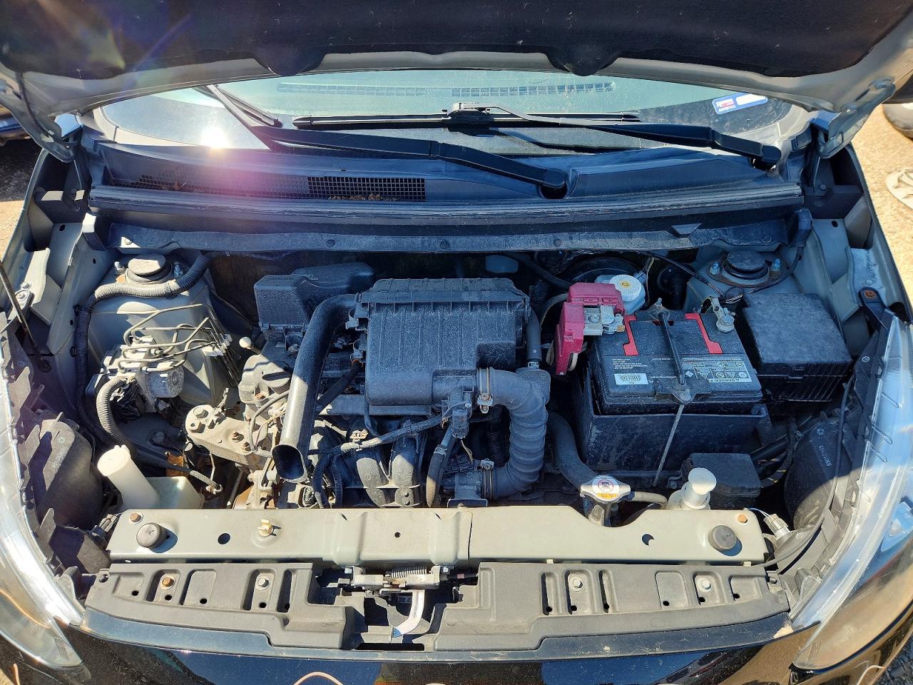 Mitsubishi Mirage Le