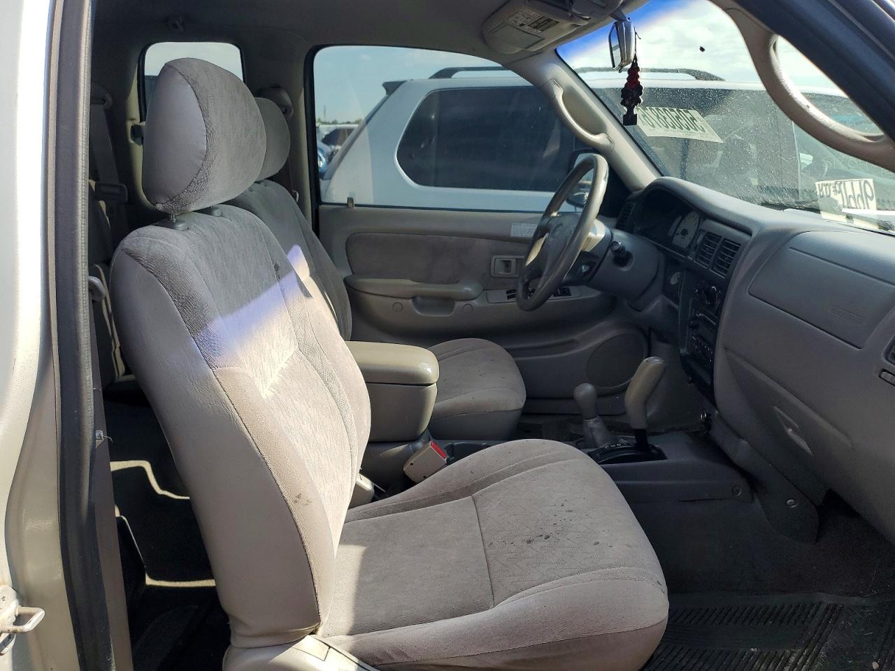 Toyota Tacoma Xtracab