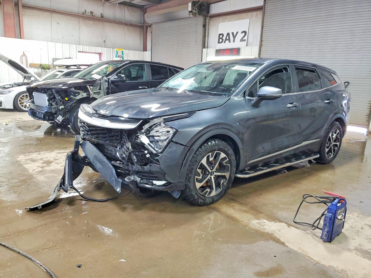 Salvage Kia Sorento Image