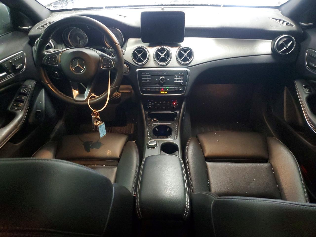 Mercedes-Benz GLA 250 4matic