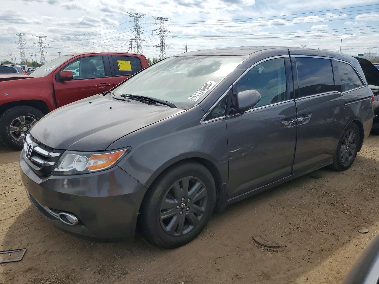 Salvage Honda Odyssey Image