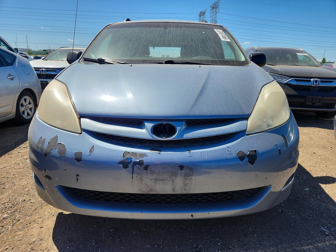 Toyota Sienna Le 7 Passenger