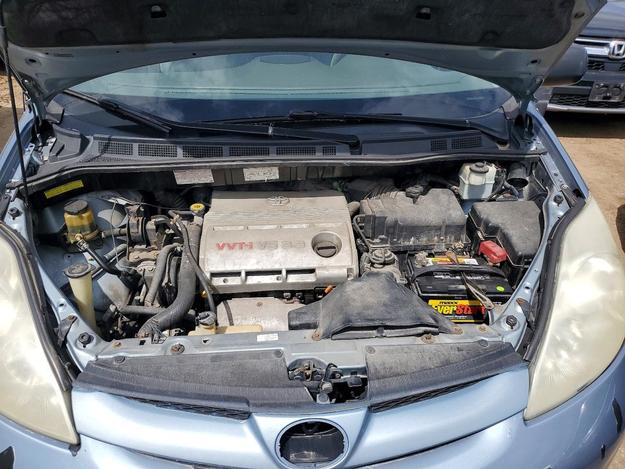 Toyota Sienna Le 7 Passenger