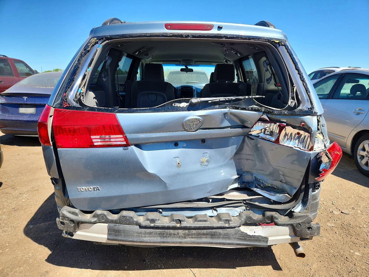 Toyota Sienna Le 7 Passenger