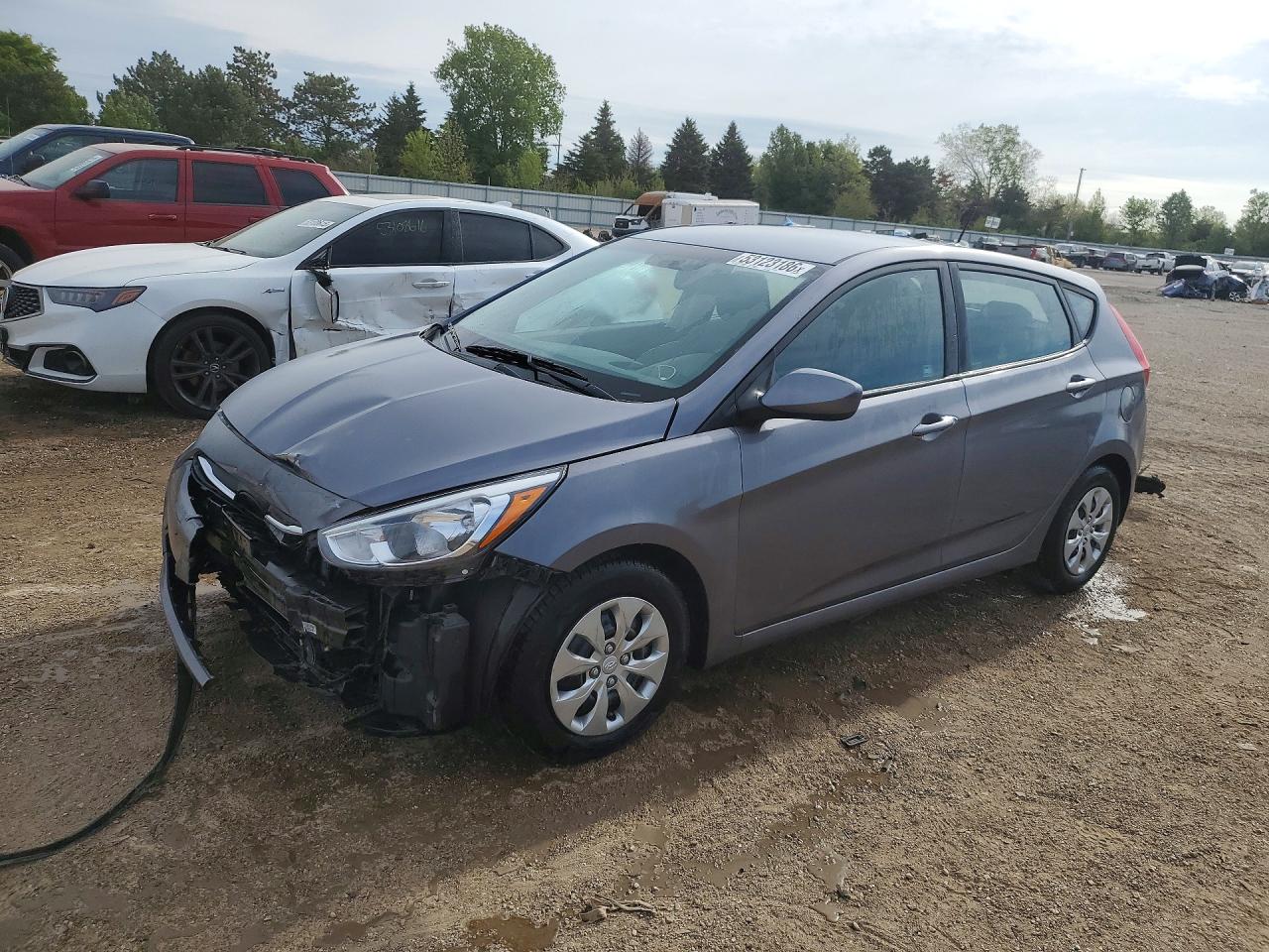 Salvage Hyundai ACCENT Image