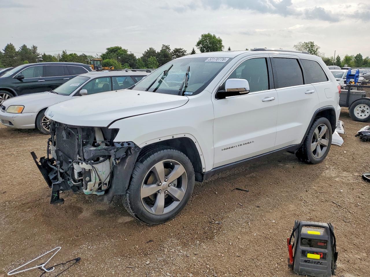 Salvage Jeep Grand Cherokee Image