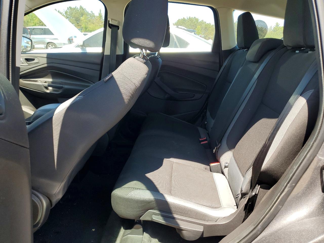 Ford Escape S
