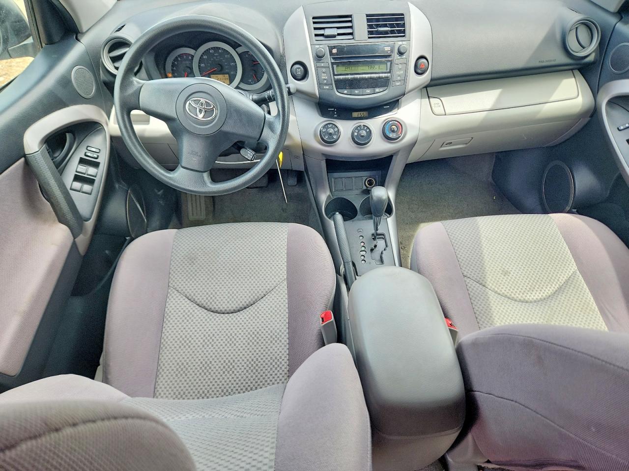 Toyota RAV4 Base