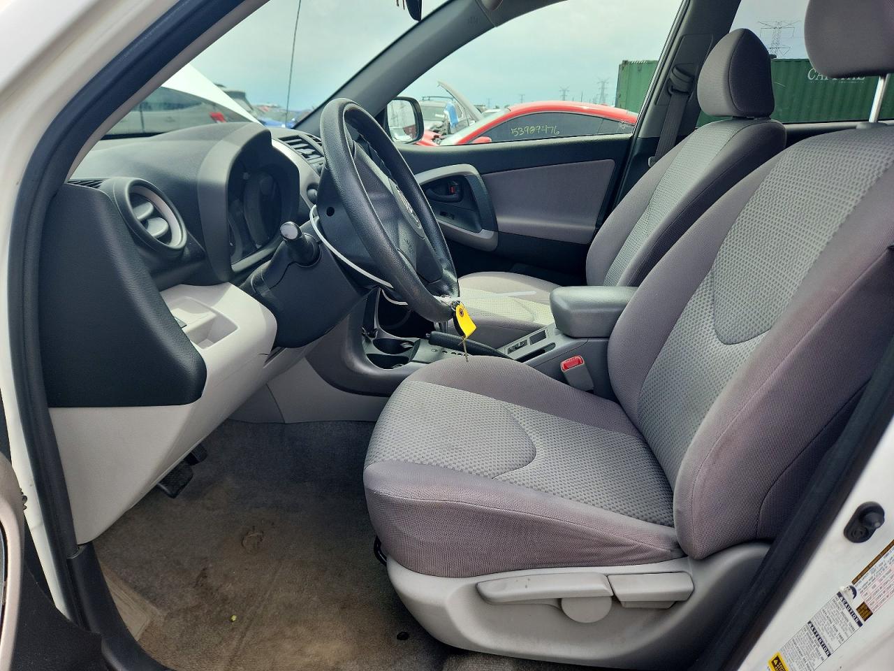 Toyota RAV4 Base